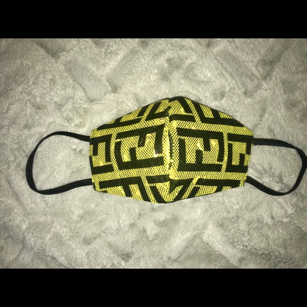 Adult face mask